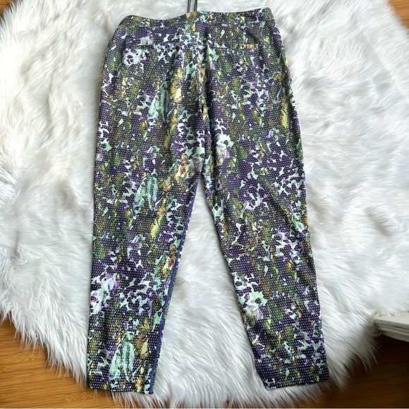 Lululemon Jet Crop Floral Sport Multi Colored, Size 10 - Picture 6 of 9